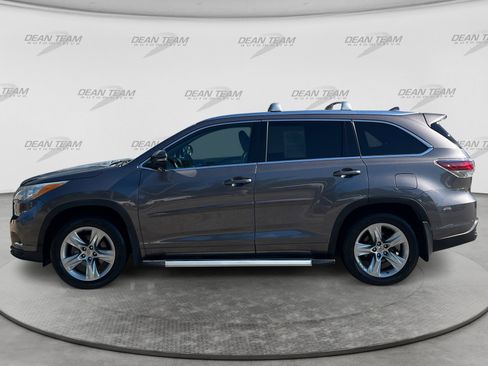 Used 2015 Toyota Highlander Limited Platinum AWD/4WD image 4