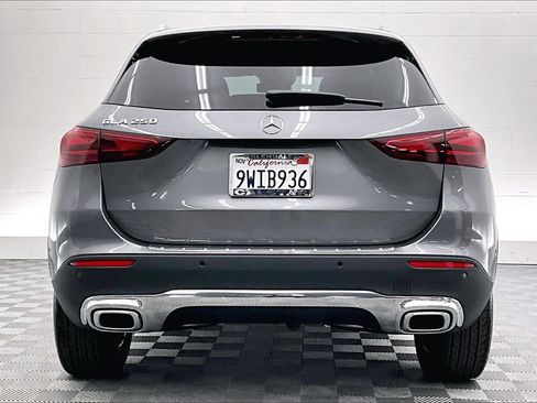Used 2026 Mercedes-Benz GLA 250 image 3