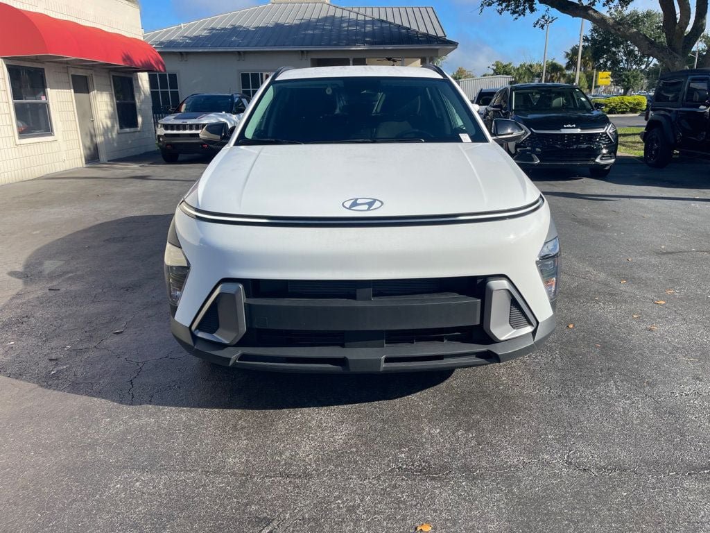 Used 2026 Hyundai Kona SEL Sport FWD image 9
