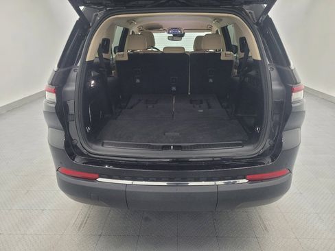 Used 2021 Jeep Grand Cherokee L Limited AWD/4WD image 29