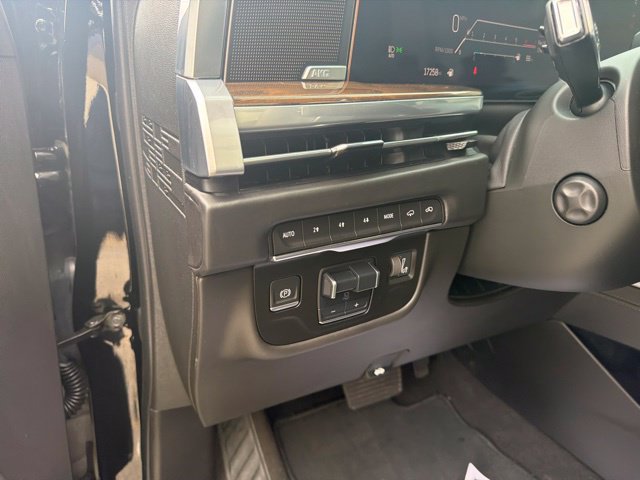 Used 2025 Cadillac Escalade ESV Sport Platinum AWD/4WD image 23