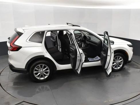 Used 2024 Honda CR-V EX image 6