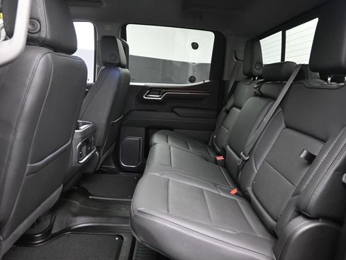Used 2025 GMC Sierra 1500 Denali w/ Technology Package AWD/4WD image 12