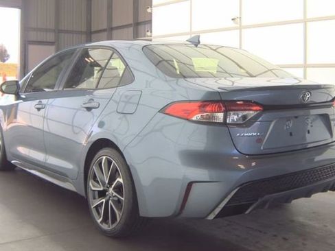 Used 2020 Toyota Corolla SE image 3