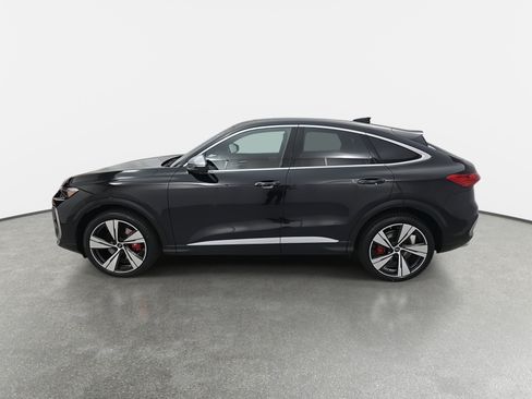 New 2025 Audi SQ5 Prestige image 8