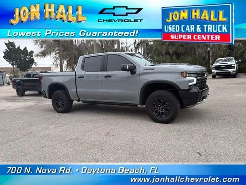 Used 2024 Chevrolet Silverado 1500 ZR2 w/ Technology Package image 19