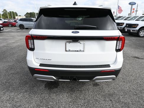 New 2026 Ford Explorer Platinum image 4