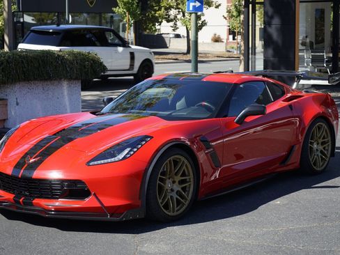 Used 2018 Chevrolet Corvette Grand Sport image 3