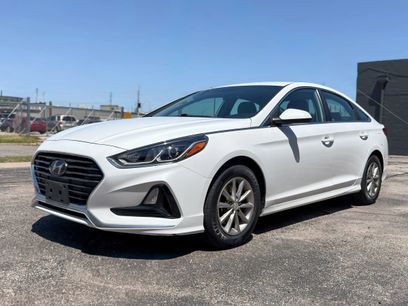 Used 2019 Hyundai Sonata SE w/ Cargo Package
