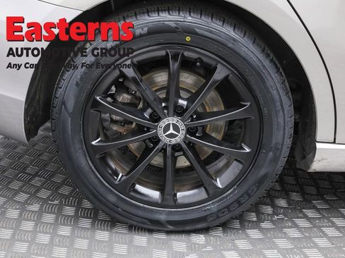 Used 2021 Mercedes-Benz A 220 4MATIC w/ Premium Package image 32