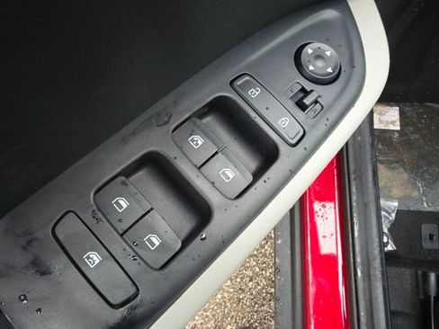 New 2026 Hyundai Venue SEL image 14