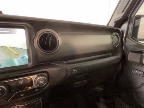 Used 2022 Jeep Gladiator Sport AWD/4WD image 35