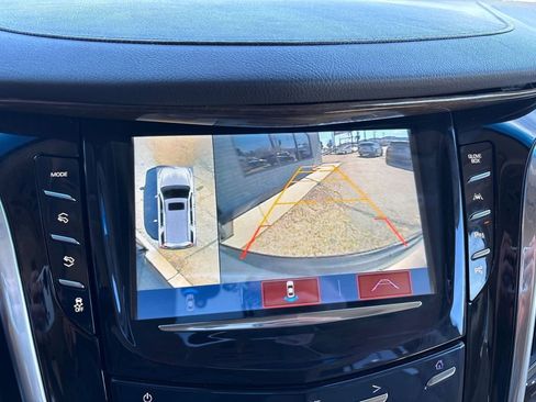 Used 2018 Cadillac Escalade Luxury image 14