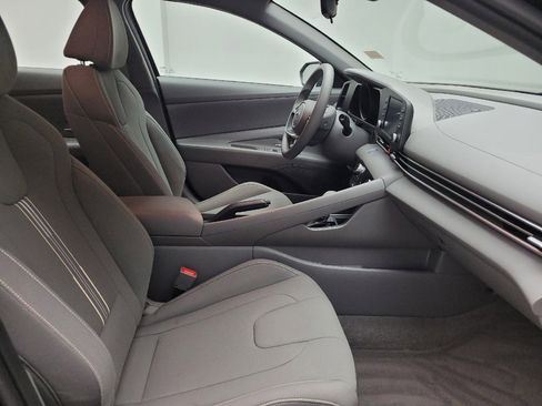 Used 2023 Hyundai Elantra SEL FWD image 21