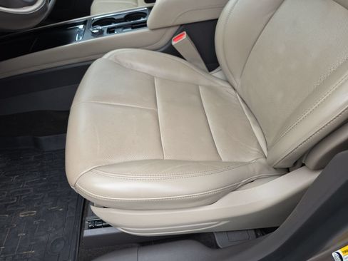 Used 2020 Lincoln Corsair FWD w/ Premium Package image 20