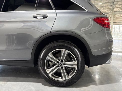 Used 2018 Mercedes-Benz GLC 300 w/ Multimedia Package image 21