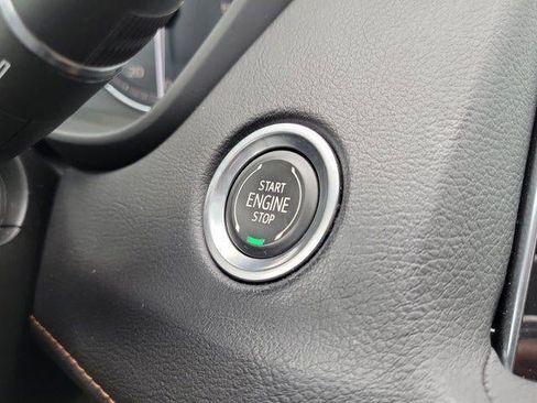 Certified 2022 Cadillac XT4 Sport w/ Enhanced Visibility Package image 18