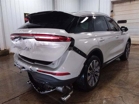 Used 2022 Lincoln Corsair Reserve w/ Equipment Group 201A image 3