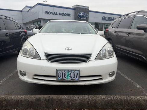 Used 2006 Lexus ES 330 w/ Preferred Accessory Pkg FWD image 2