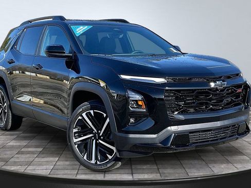 New 2026 Chevrolet Equinox RS w/ Safety and Technology Package AWD/4WD image 2