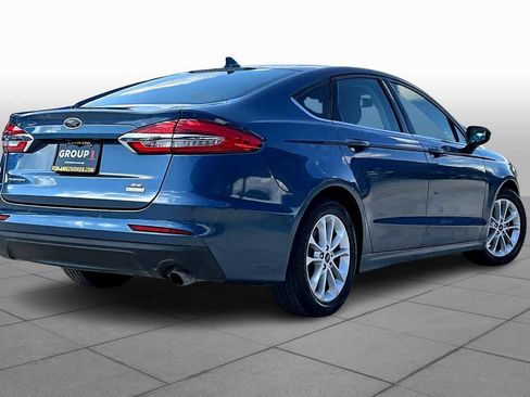 Used 2019 Ford Fusion SE image 13