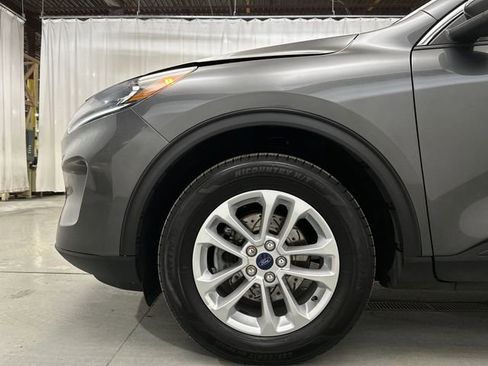 Used 2020 Ford Escape SE image 22