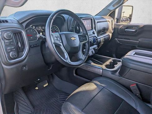 Used 2022 Chevrolet Silverado 2500 LTZ w/ LTZ Premium Package image 9