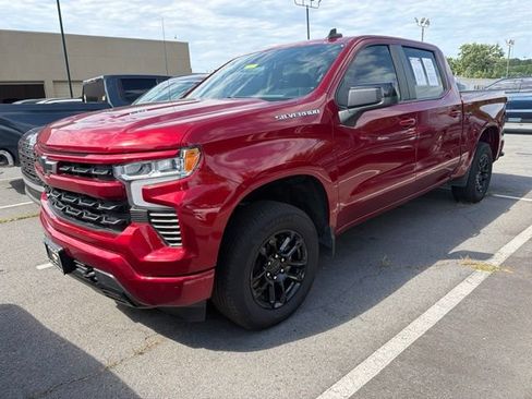 Used 2025 Chevrolet Silverado 1500 RST w/ Convenience Package II AWD/4WD image 2