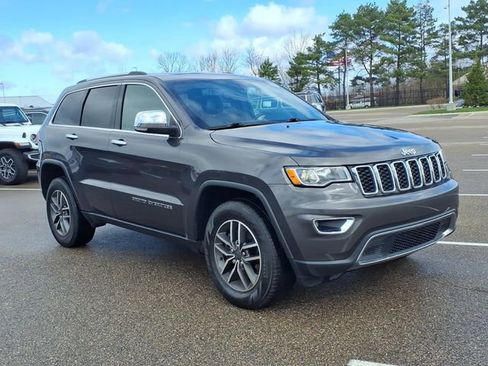 Used 2021 Jeep Grand Cherokee Limited image 2