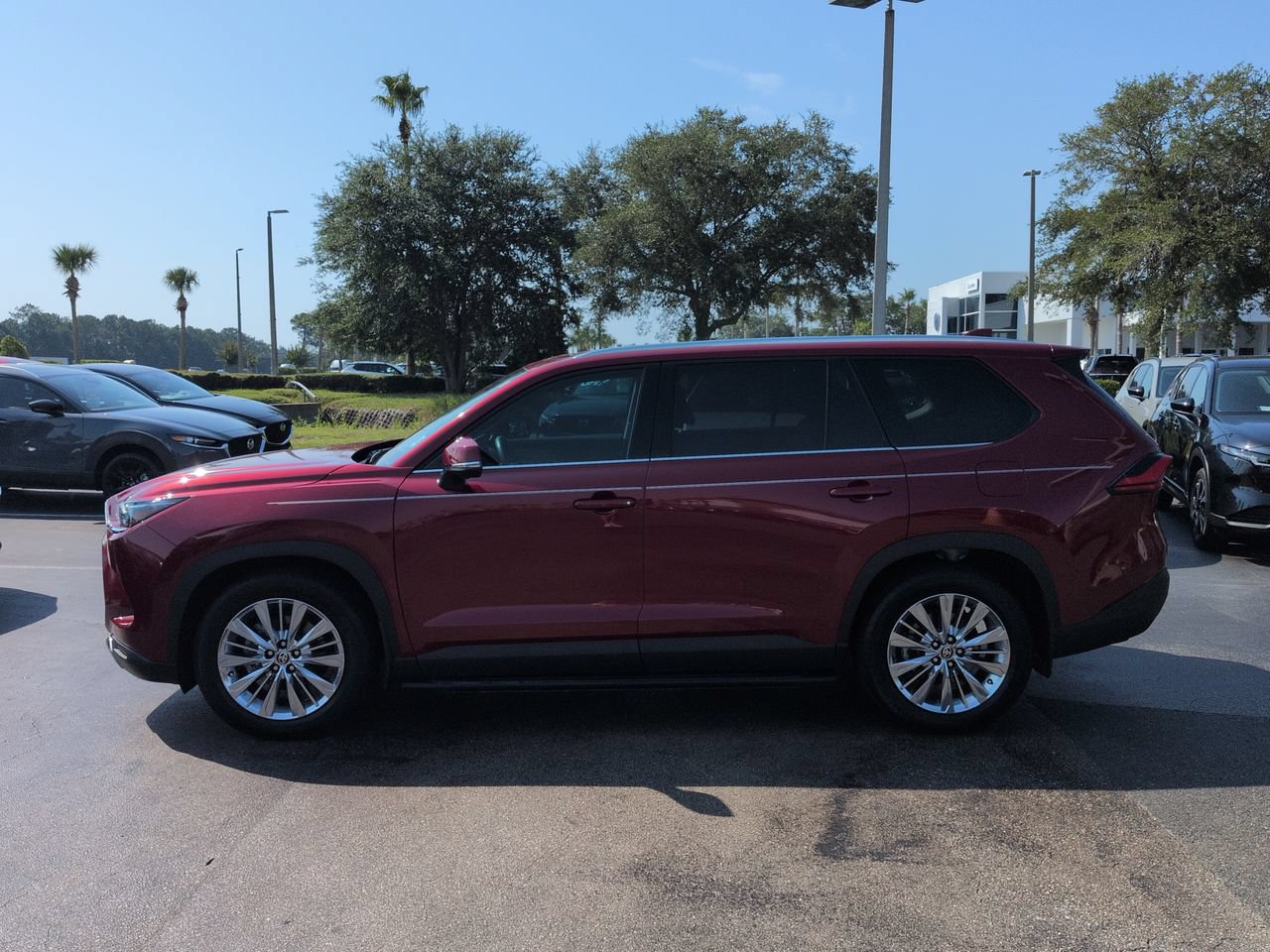 Used 2024 Toyota Grand Highlander AWD image 7