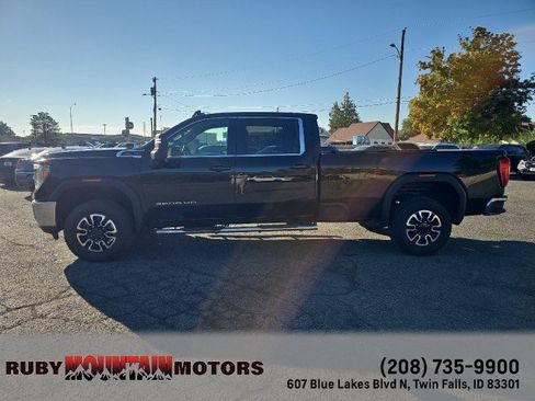 Used 2020 GMC Sierra 3500 SLE AWD/4WD image 4