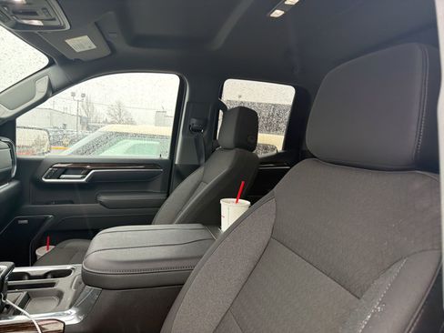 Used 2026 GMC Sierra 1500 Elevation w/ Preferred Package image 6