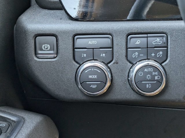 Used 2025 GMC Sierra 1500 SLT AWD/4WD image 18