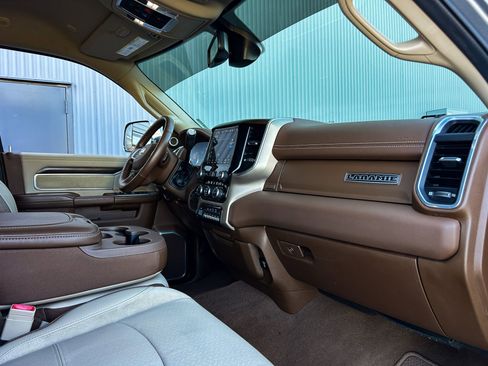 Used 2022 RAM 3500 Laramie image 30