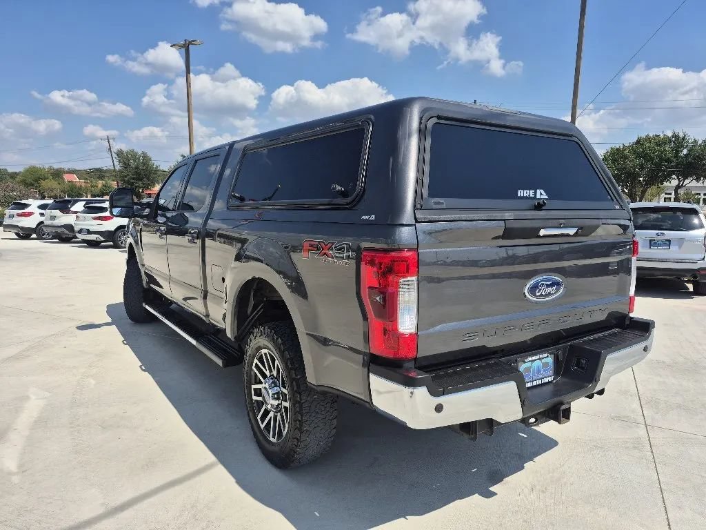 Used 2017 Ford F250 Lariat w/ Lariat Value Package AWD/4WD image 8