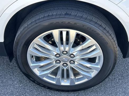 Used 2017 Cadillac XT5 Premium Luxury FWD image 15