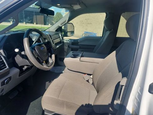 Used 2017 Ford F250 XLT AWD/4WD image 8