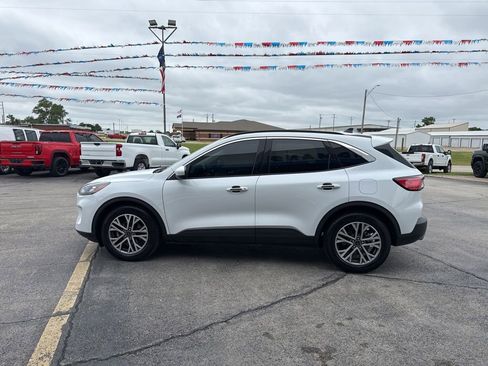 Used 2022 Ford Escape SEL w/ Technology Package FWD image 8