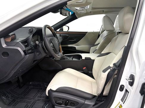 New 2025 Lexus ES 350 w/ Luxury Package image 4