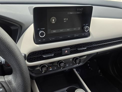 Certified 2025 Honda HR-V LX image 18