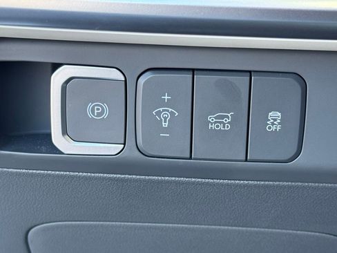 Used 2025 Hyundai Santa Fe SEL image 31