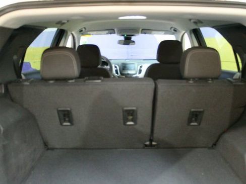 Used 2024 Chevrolet Equinox LS w/ LS Convenience Package image 16