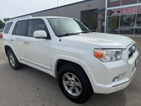 Used 2010 Toyota 4Runner SR5 AWD/4WD image 3