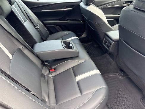Used 2026 Toyota Camry SE FWD image 33