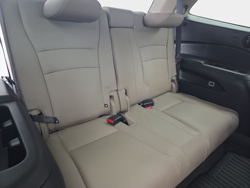Used 2021 Honda Pilot Elite image 12
