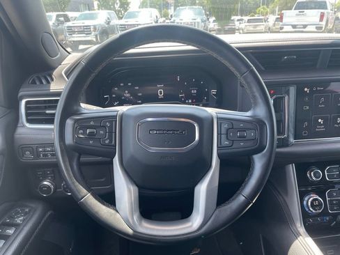 Used 2023 GMC Yukon Denali AWD/4WD image 27