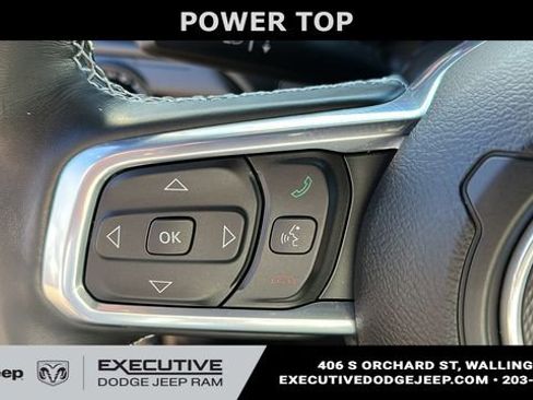Used 2022 Jeep Wrangler Unlimited Sahara w/ Cold Weather Group AWD/4WD image 11