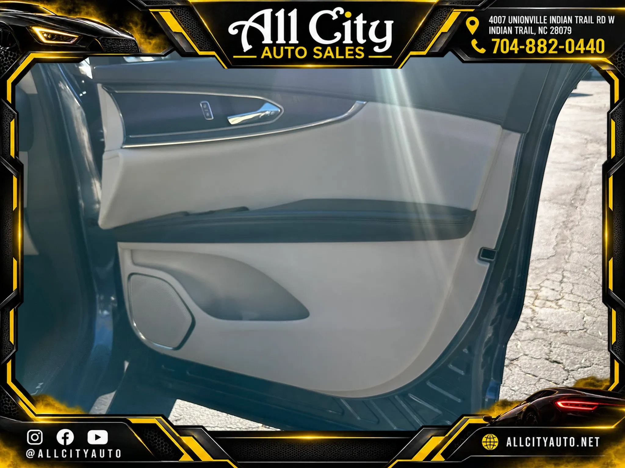 Used 2019 Lincoln Nautilus Select AWD/4WD image 16