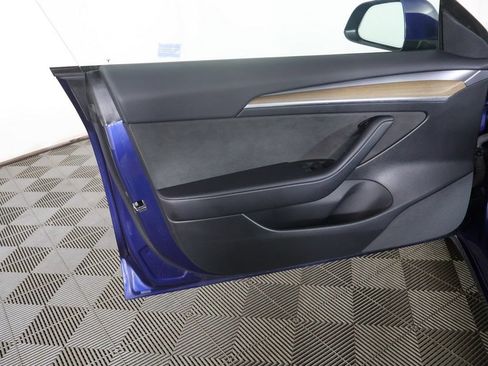 Used 2023 Tesla Model 3 Standard Range RWD image 28