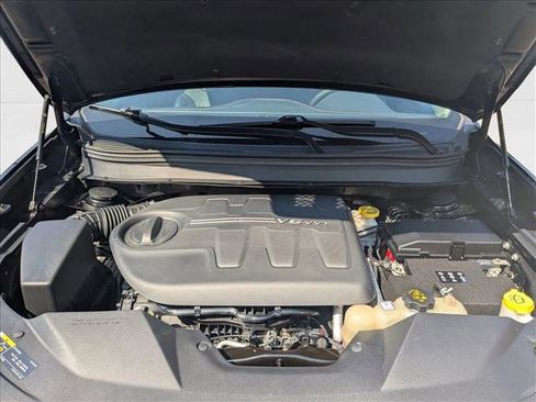 Used 2021 Jeep Cherokee Trailhawk w/ Technology Group image 21